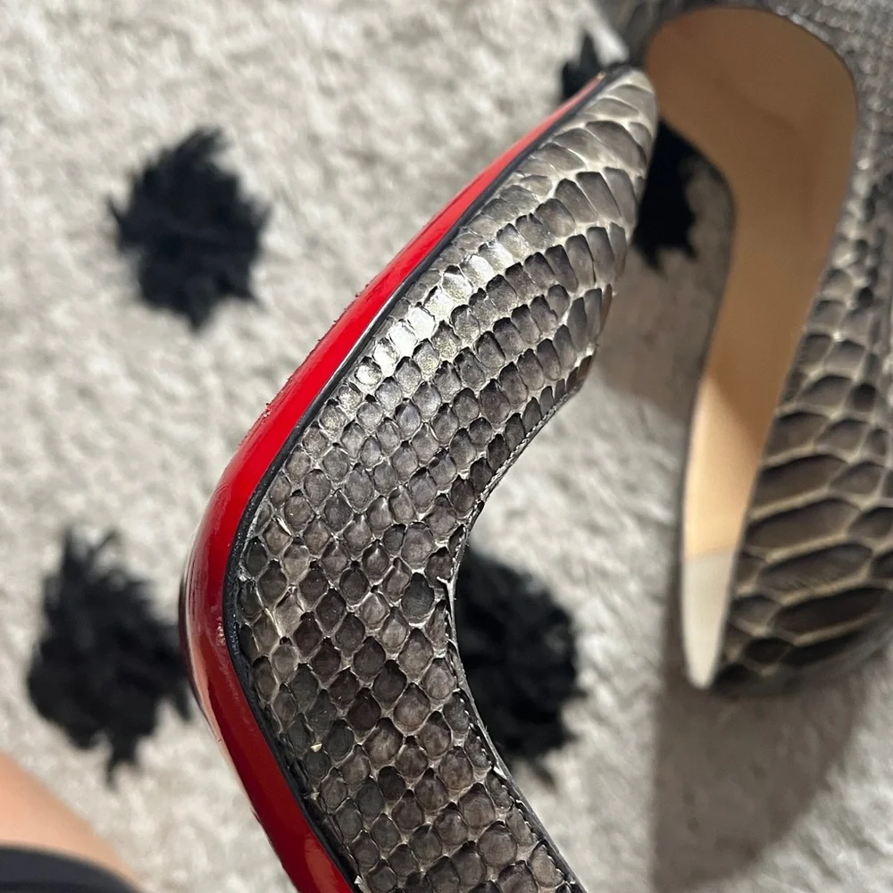 Christian Louboutin size 37.5 Elegant Snake Print Women's Heels
